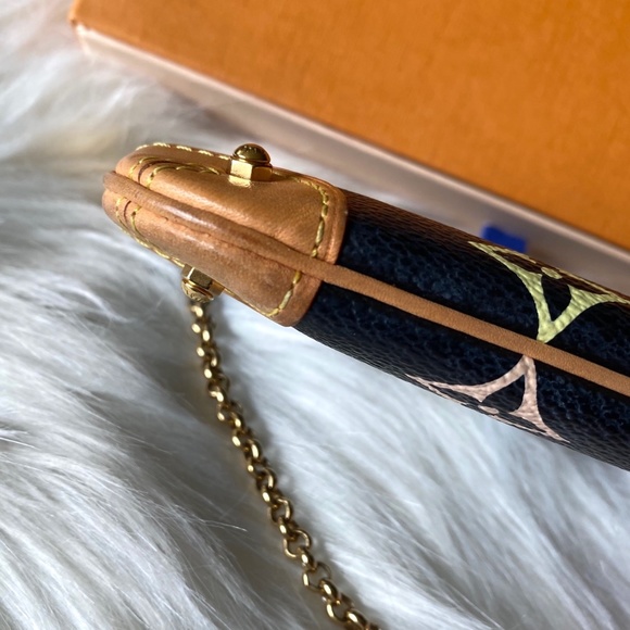 Louis Vuitton Pochette Milla MM - Monogram Multicolor Black M60097 - Picture 10 of 16